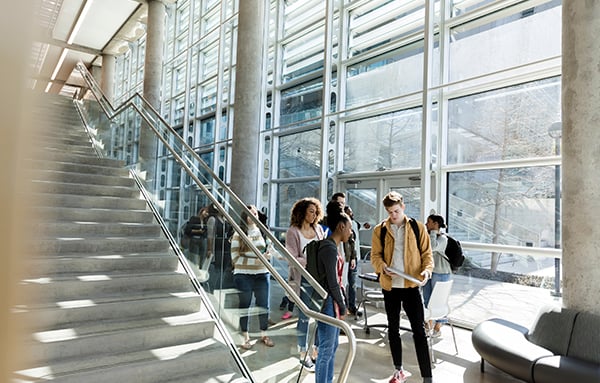 How To Increase Alumni Engagement With New Technology